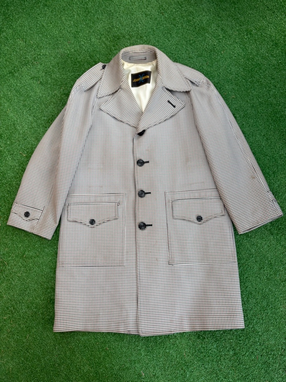 Johnny Carson 1970’s Black & White Houndstooth Trench Coat